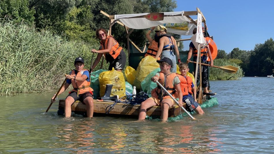 A résztvevők között sok gyerek is volt. Fotó: PET Kupa