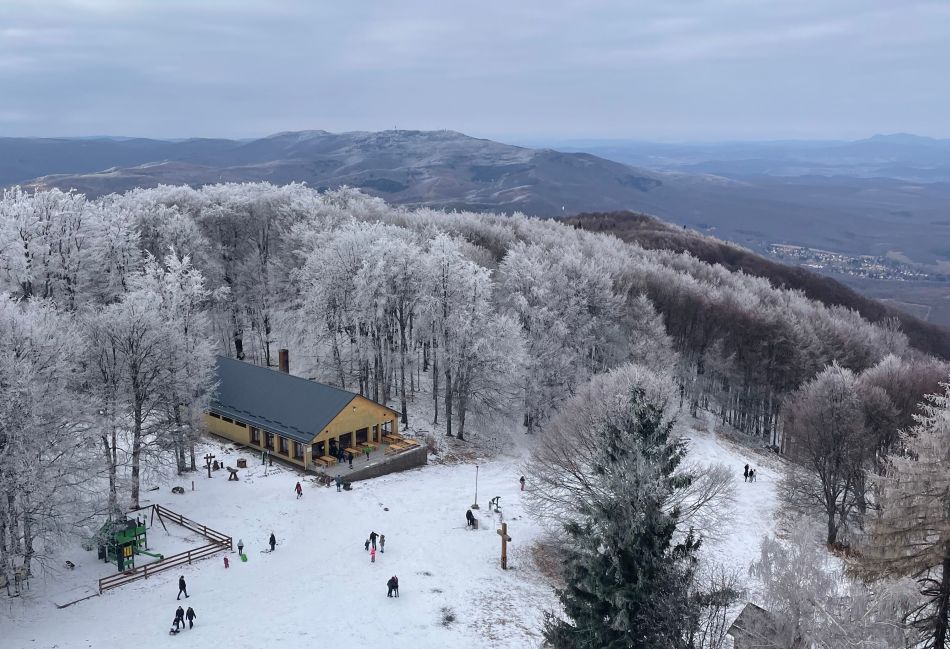 A Kékestető télen-nyáron csodás látványt nyújt. Fotó: Green.hu